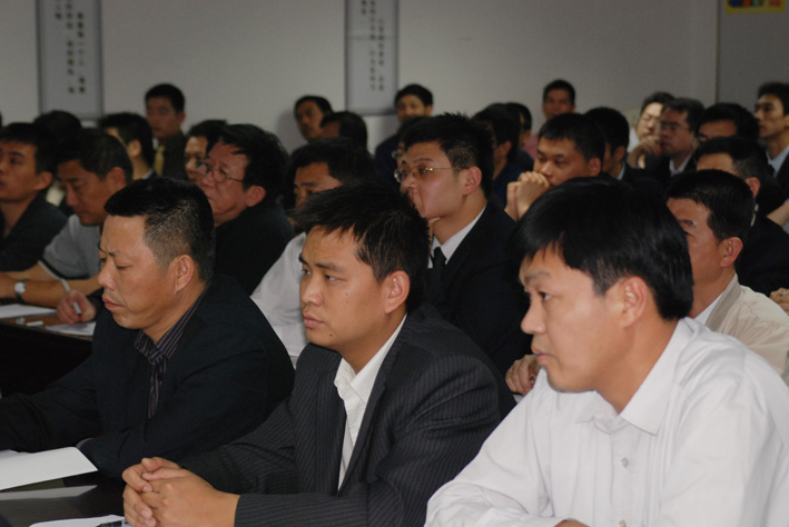 創建學習型組織，培養企業核心競爭力  